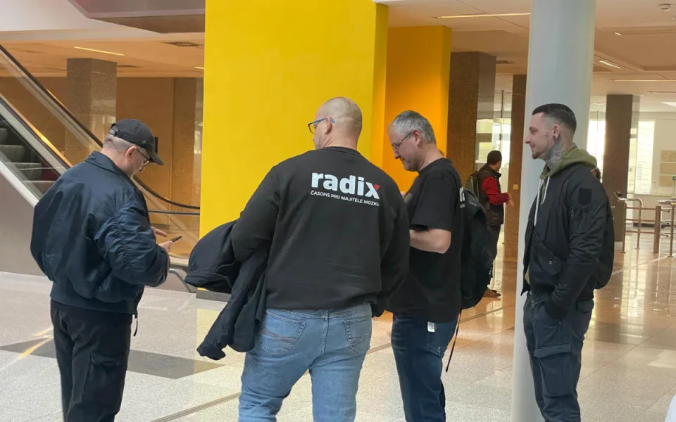 Popírání holokaustu? Brněnský soud viníky nenašel, žalobkyně s rozsudkem nesouhlasí