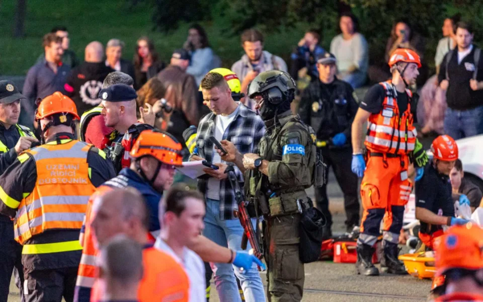 Policisté v centru Brna zasahovali proti střelci. Šlo o cvičení, uklidňují