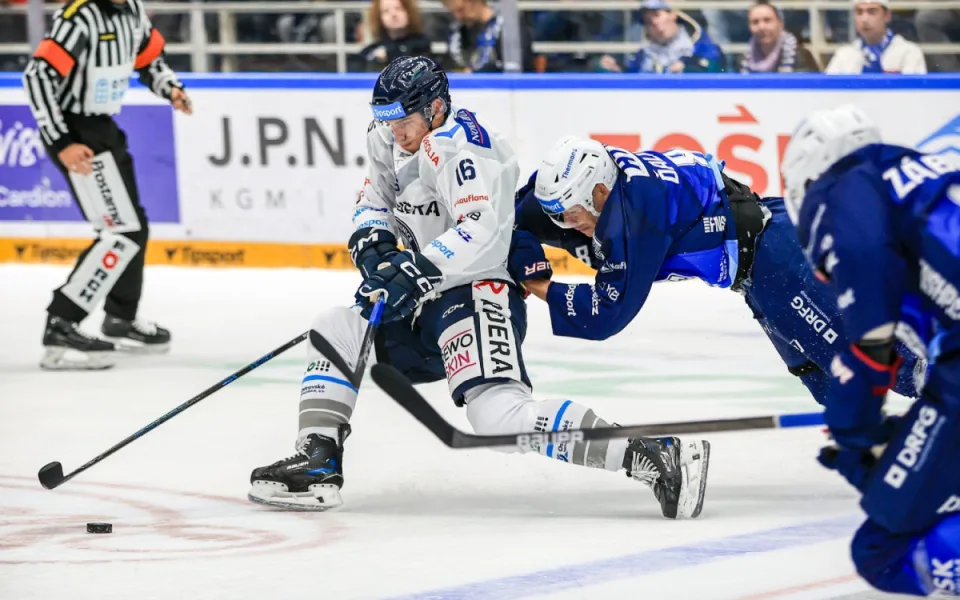 Hokejisté Komety porazili Vítkovice 5:2 a upevnili si vedení v tabulce