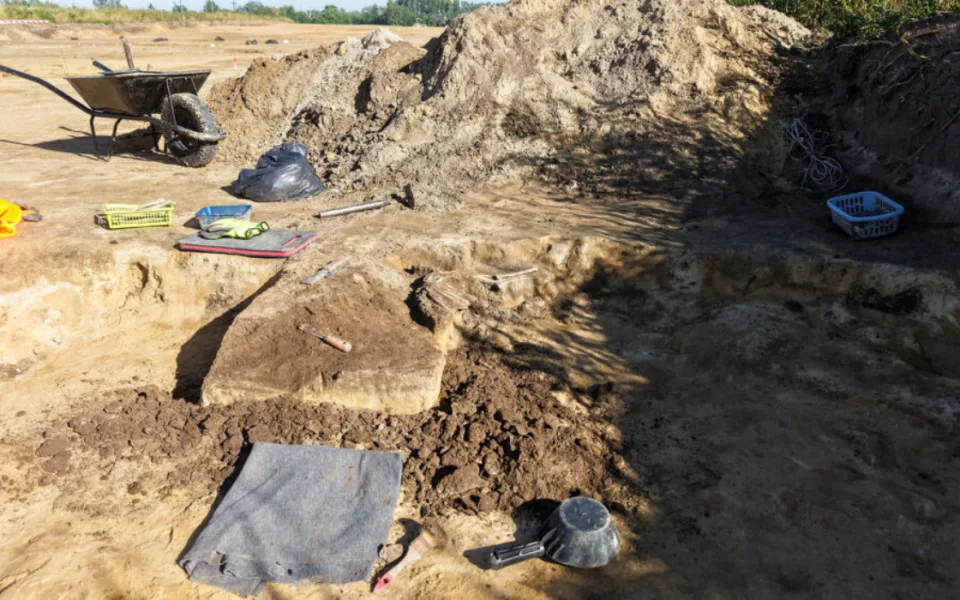 Archeologové našli na trase obchvatu Břeclavi část římské vesnice