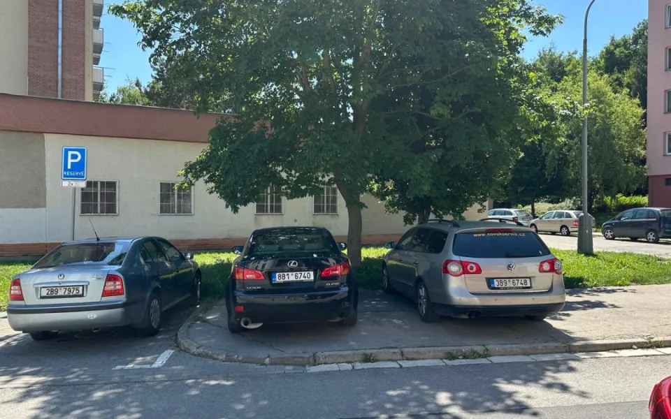 parkování Libušino údolí