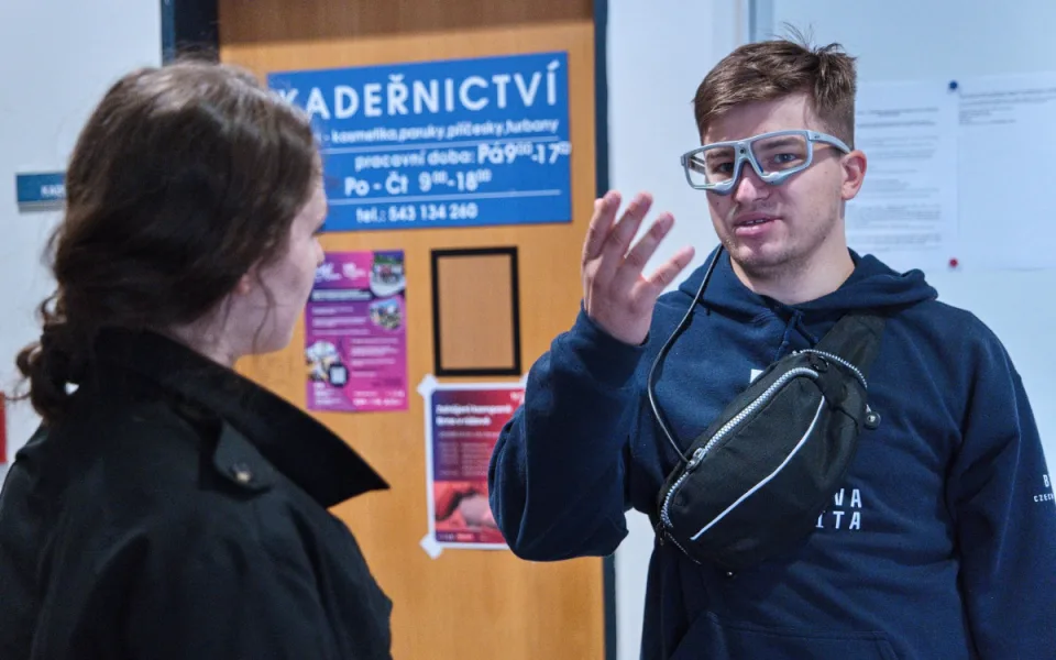 Masarykův onkologický ústav plánuje nové značení. Cedule určí pohyb očí pacientů