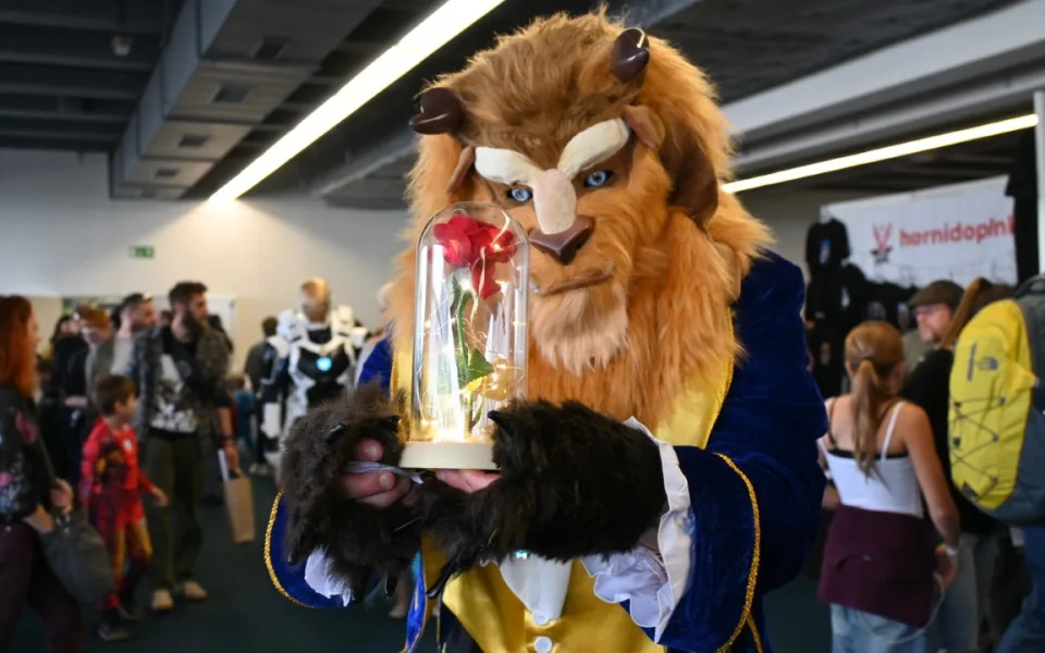 FOTO: Comic-Con přilákal davy fanoušků, podívejte se na jejich nejlepší kostýmy
