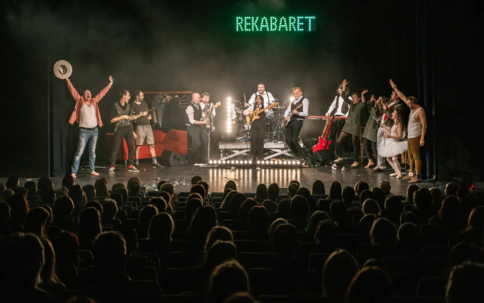 Re:Kabaret i Mesiáš. Advent v Divadle Bolka Polívky je pestrý