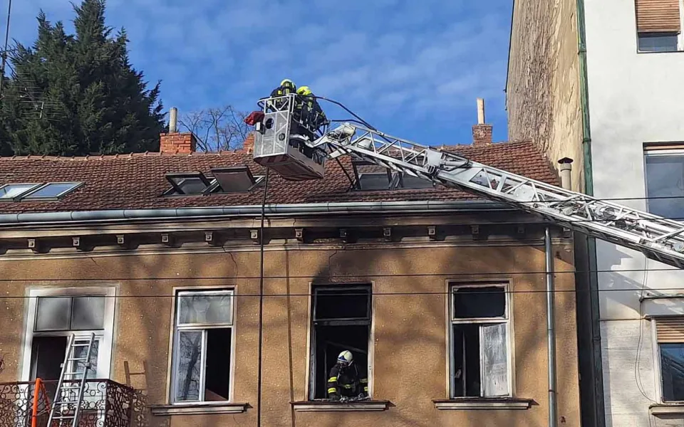 Foto z místa požáru