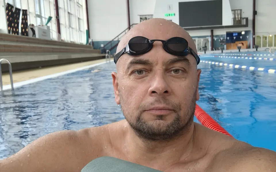 Brno má světový rekord. Rostislav Vítek zazářil na evropském šampionátu v zimním plavání