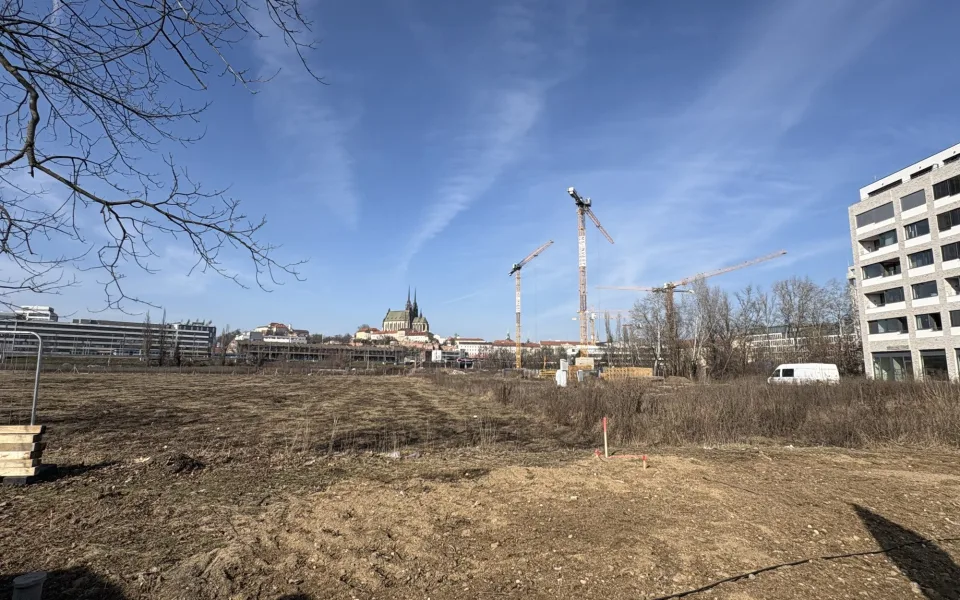FOTO: Brno staví severní bulvár k nádraží, hotovo má být do léta 2027