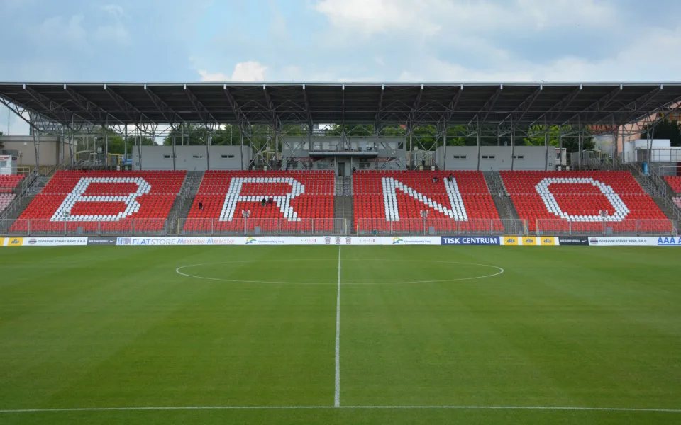 Zbrojovka a Artis chtějí lepší zázemí na Srbské, město ale lobbuje za nový stadion