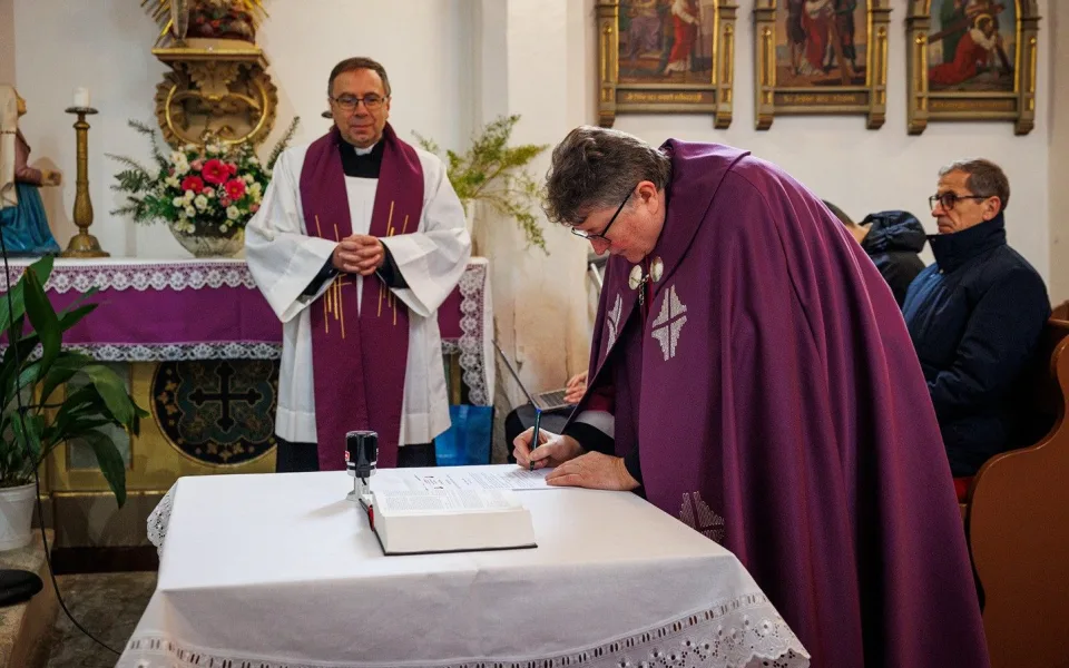 Na Břeclavsku vyzvedli ostatky popraveného kněze Drboly, čeká ho blahořečení