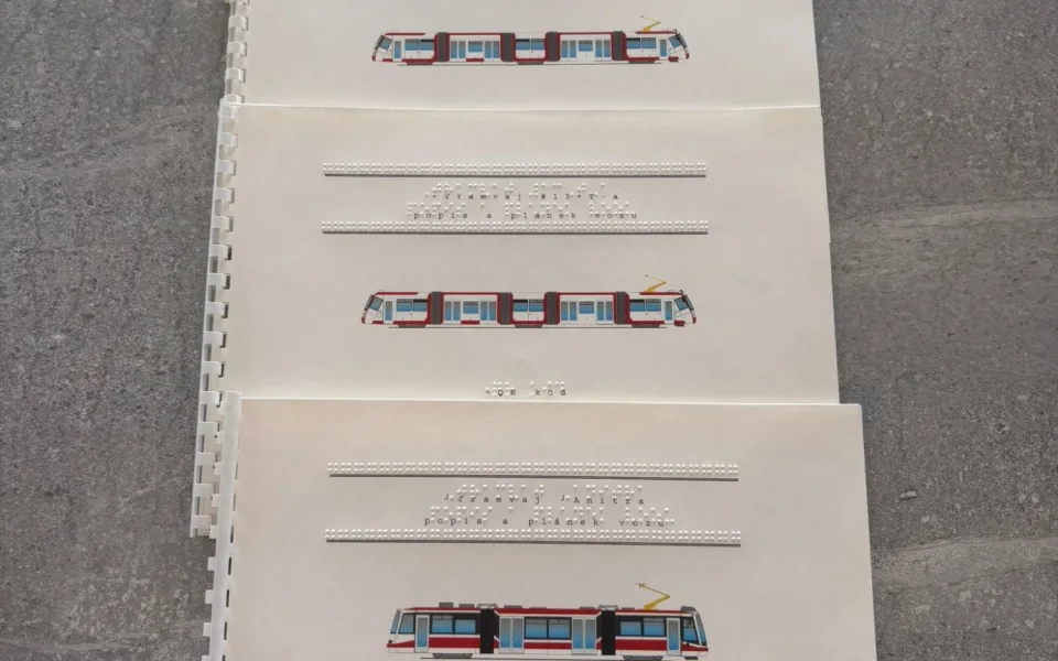 Brněnská MHD je přístupnější. Hmatový atlas tramvají pomůže nevidomým i neslyšícím