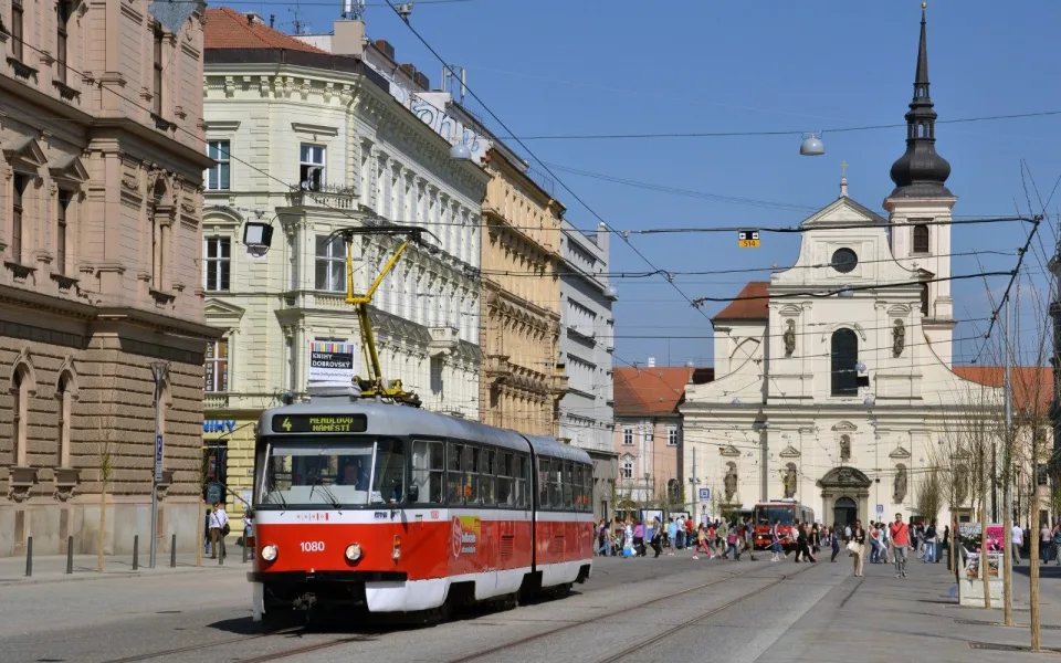 Brno se loučí s legendou. Ikonickou tramvaj K2 čeká poslední jízda