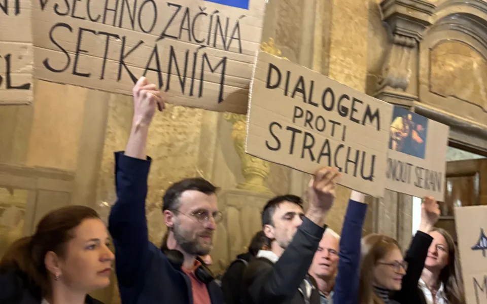 Sudetští Němci se v Brně potkají s Wintonovými dětmi, organizátoři počítají s protesty