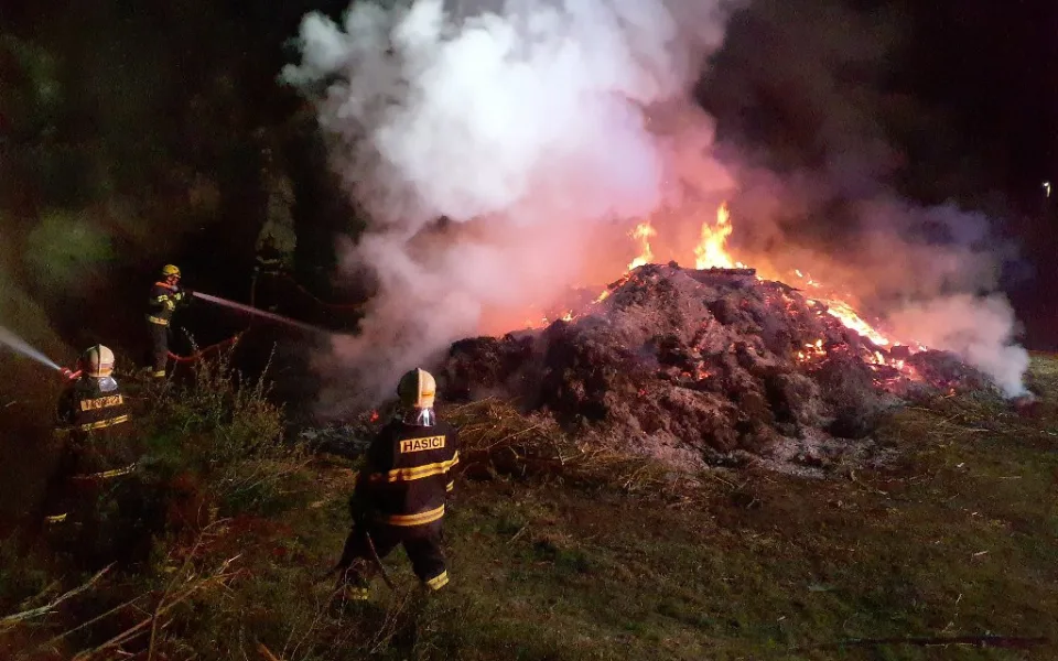 Pálení čarodějnic bylo na jihu Moravy klidné, lidé ohně poctivě hlásili