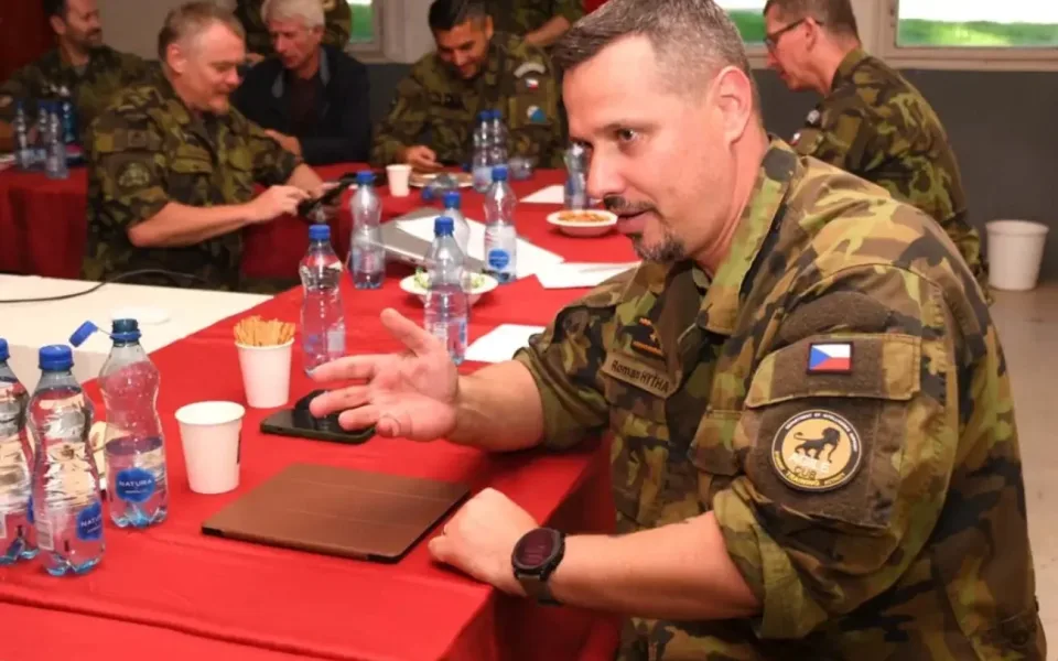 Voják napadl brigádního generála Hyťhu, od soudu v Brně odešel s podmínkou