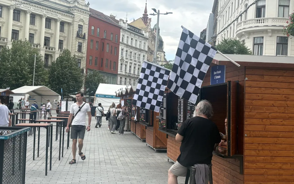 Kolik stojí pivo nebo pizza? Drbna zmapovala ceny ve fanzóně MotoGP