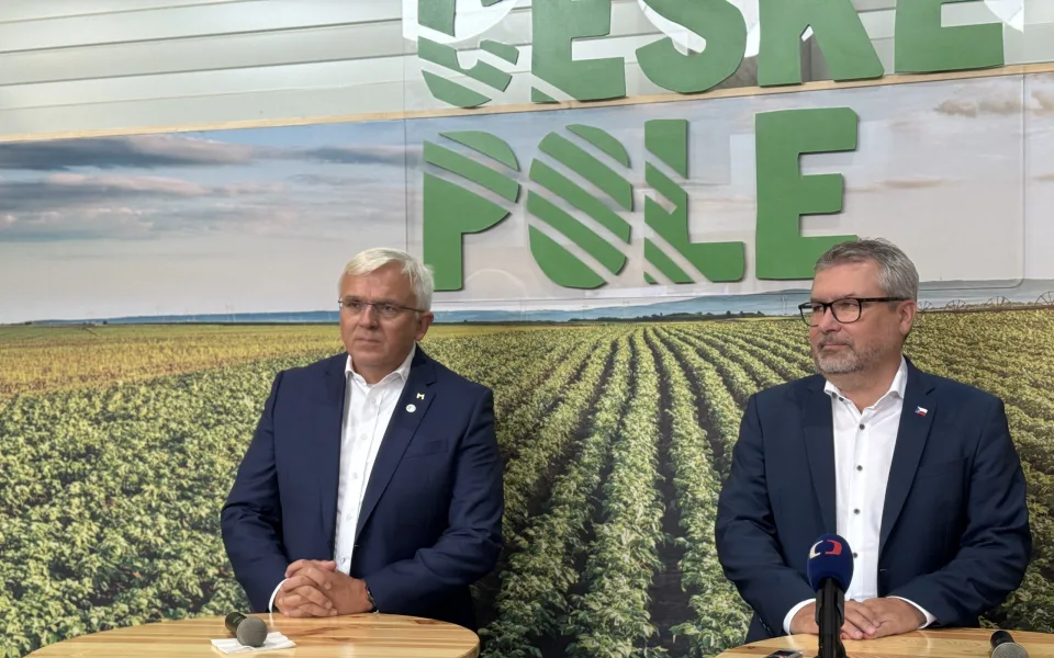 Z pole na talíř. Stát chce dostat české potraviny do škol, nemocnic i úřadů