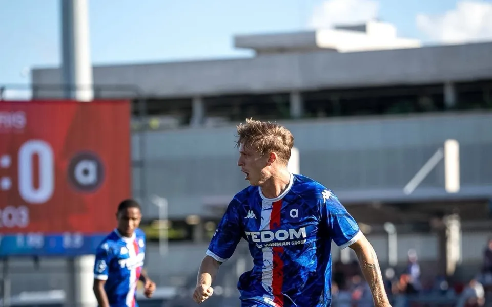 Fotbalisté Artisu Brno se po obratu v Pardubicích dočkali první ligové výhry